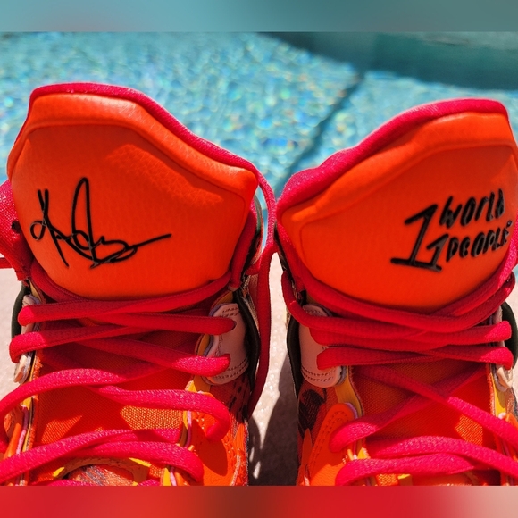 Nike Kyrie Infinity 1 World 1 People Size 6.5Y US Boys Gradeachool Size - Picture 5 of 11